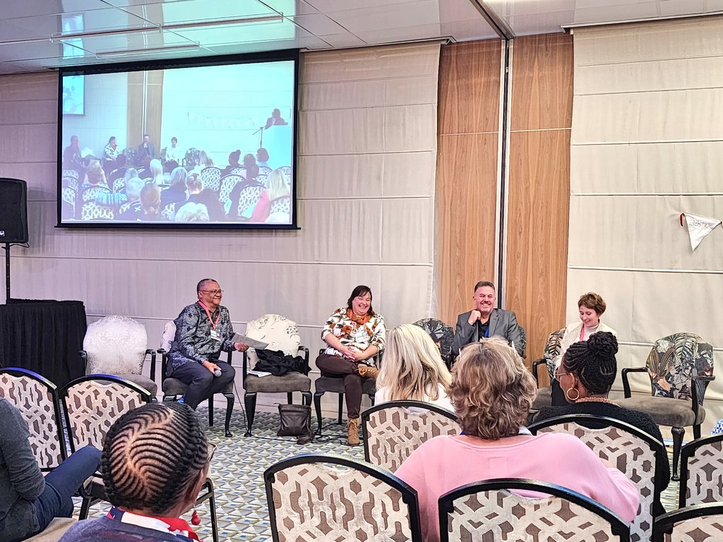 klausvon's tweet photo. #SAPCC23
Powerful session on training for & in #PalliativeCare. "Add this into the spirit of the healthcare professional" - @greentlp on how to design curricula.
Health and educational systems commitment is there. Role of #EPA & #WBA highlighted.
#transformativeeducation https://t.co/3MB4Q5KrtH