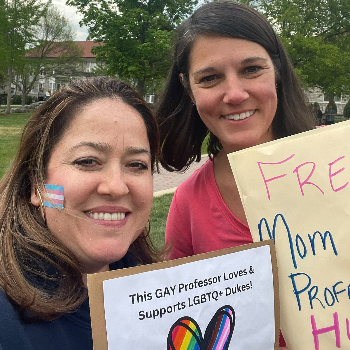 Thank you COE family for offering free hugs in support of LGBTQ+ Dukes yesterday on the Quad. If you missed your free hug, stop by the building and ask!💜💛
#LGBTQStudents #PrideInEducation #SafeSchools #TransRightsAreHumanRights #LoveIsLove #QueerYouth #InclusiveEducation