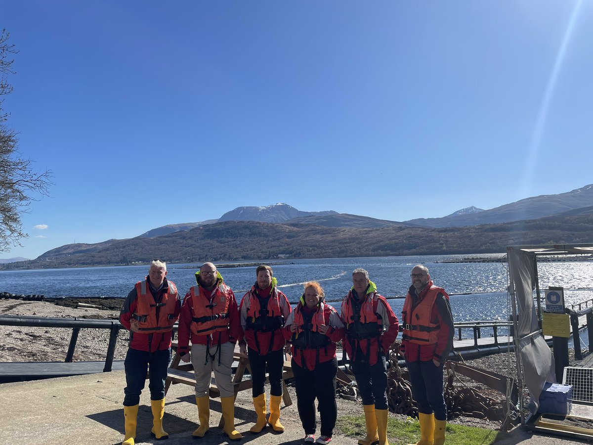 ScotlandSalmon's tweet photo. This time last week we were pleased to host a delegation from @DefraGovUK who visited Salmon Scotland members @MowiScotlandLtd at their Gorsten marine farm and their Blar Mhor processing plant near #FortWilliam, and @DFDSScotland’s seafood distribution hub at #Larkhall. https://t.co/O1A9H7hX8p