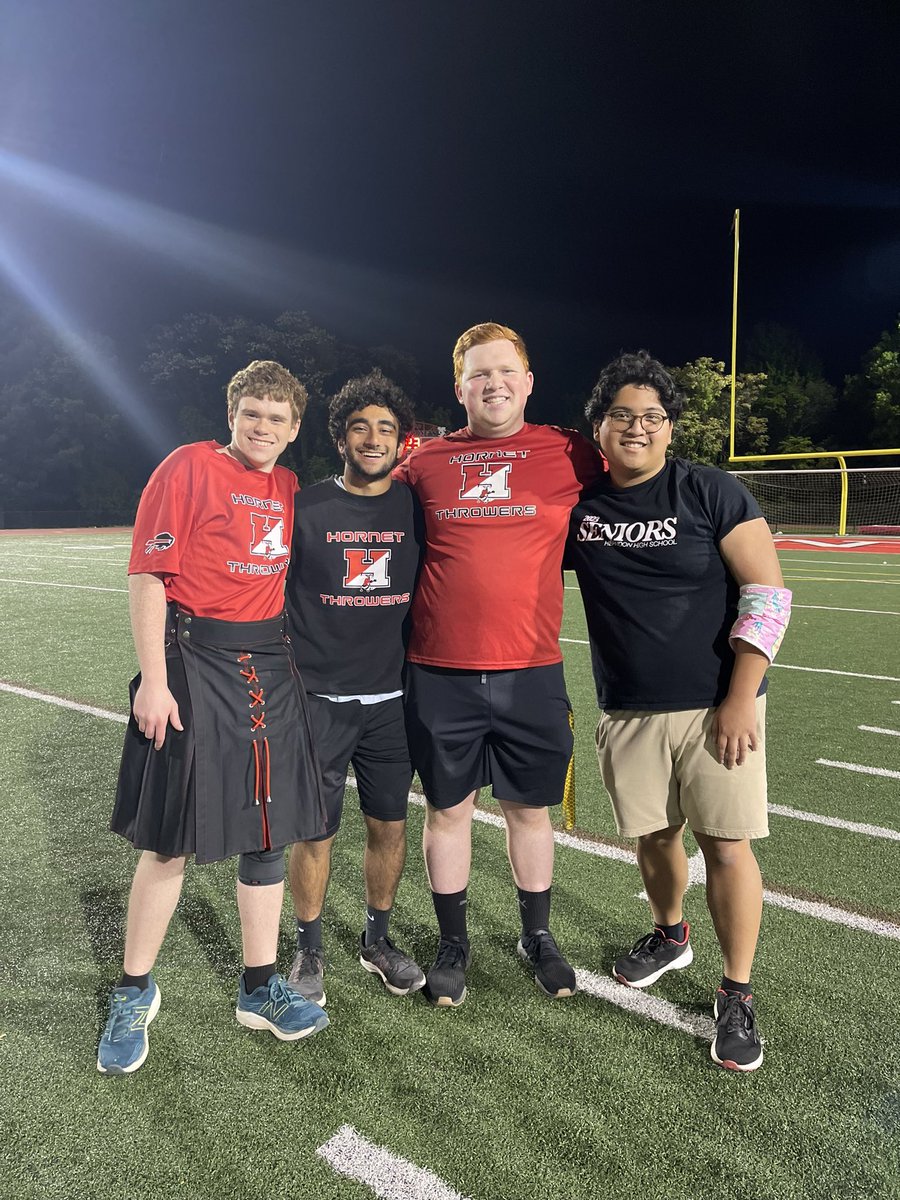 lukejacobs74's tweet photo. Liberty District @ Herndon 
1 Foot PR
Senior Night @CurtisSwanson34 @SUhornetsTFXC @VWUThrows @VWUXCTF @GeorgeMasonTFXC @BCXCTF @LynchburgTFXC @herndonsports @Nair_Throws @gavinesperanza1 https://t.co/IeDXCu2BpW