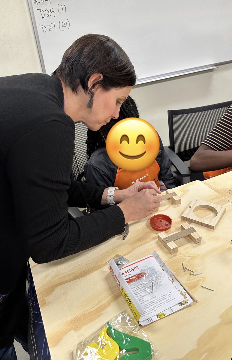 Jassinova's tweet photo. Community Based Instruction is in full effect! Thank you @HomeDepot for teaching our students about safety when using tools, following written and verbal instructions, and independent skills 💚@LetsBrockItOut @mindfulamyz @SHammonds_ @LaTonya_Brown13 @LMCoxton https://t.co/cd0zcDUBLV