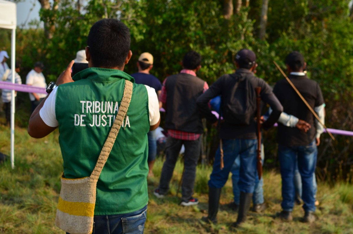UBPDcolombia's tweet photo. Como resultado de estas acciones, la @UBPDcolombia recuperó un cuerpo al interior del resguardo indígena de #AltoUnuma, donde habitan nativos de los pueblos #Sikuani y #Piapoco; y otro cuerpo en un punto de la cabecera de la vereda #PuertoOriente, cercana al resguardo. https://t.co/zyP9FjXxBu
