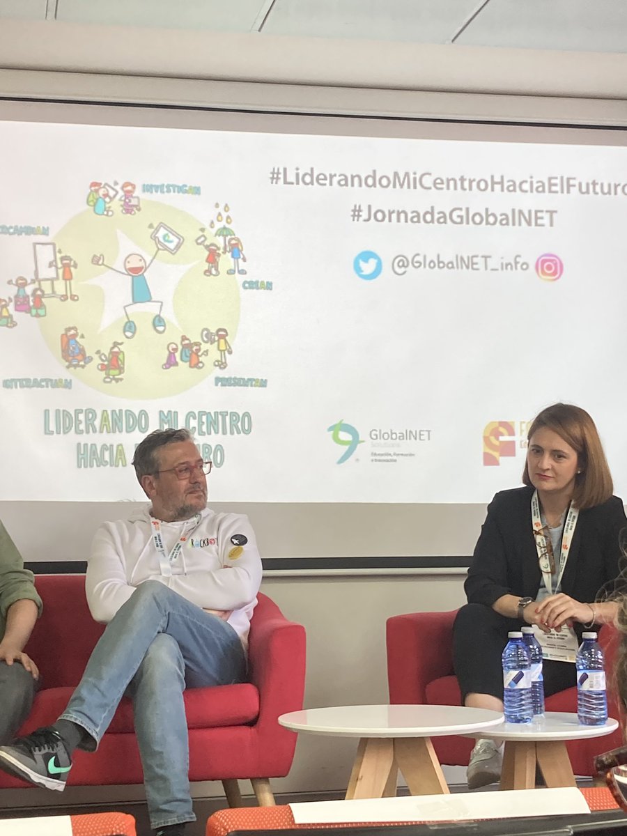 ENTRENUBES's tweet photo. Mesa redonda de empresas tecnológicas en el sector educativo #liderandomicentrohaciaelfuturo https://t.co/p8SdkXuR6s