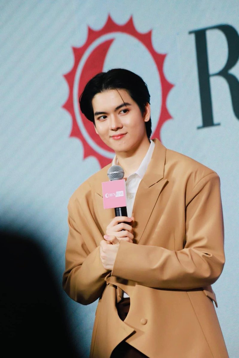 PorpyRenatar's tweet photo. งื้อออออ ต้าวลูกชายหล่อมากไม่ไหว🥴❤️

แม่ละลายแล้วลูกเอ้ยยยย❤️❤️❤️❤️❤️

น้องยอร์ชมาเป็น Muse ให้กับ Ultra Me รสโกโก้ เหมาะมากๆๆๆๆๆ

หวานละมุนเหมือนหนูเลยลู๊กกกก!!😍

#YorchMuseUltraMeCoCoa🤎
#Yorch_Yongsin
#BestOfMe 
#Renatar https://t.co/z0RziEFs9x