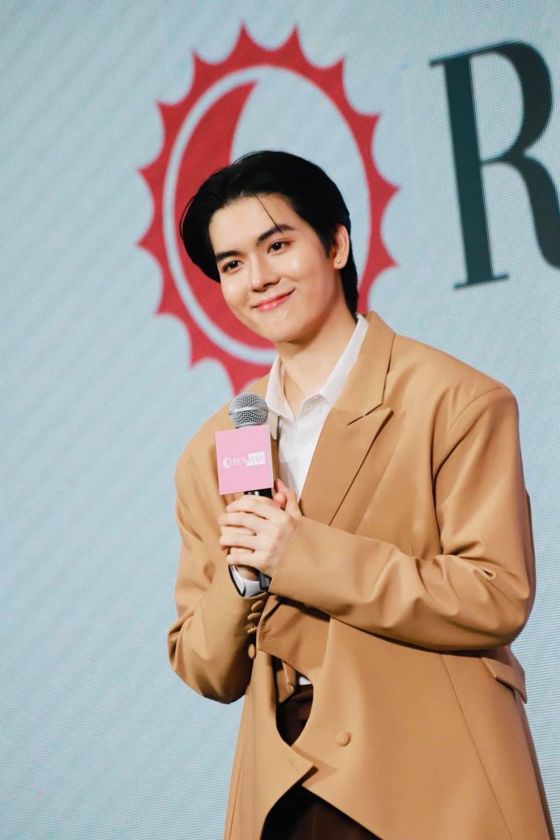 PorpyRenatar's tweet photo. งื้อออออ ต้าวลูกชายหล่อมากไม่ไหว🥴❤️

แม่ละลายแล้วลูกเอ้ยยยย❤️❤️❤️❤️❤️

น้องยอร์ชมาเป็น Muse ให้กับ Ultra Me รสโกโก้ เหมาะมากๆๆๆๆๆ

หวานละมุนเหมือนหนูเลยลู๊กกกก!!😍

#YorchMuseUltraMeCoCoa🤎
#Yorch_Yongsin
#BestOfMe 
#Renatar https://t.co/z0RziEFs9x
