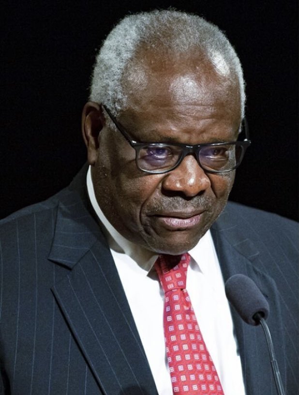 Corrupt Supreme Court Justice Clarence Thomas should be impeached for allegedly accepting bribes. SCOTUS is NOT above the law! 

RT and drop a ❤️ if you agree.