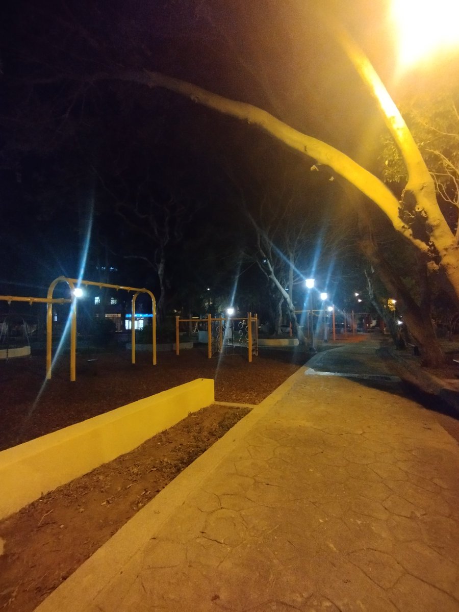 Dadiededi2's tweet photo. Park cruising  now 😅 https://t.co/CzT6zQG9Qc