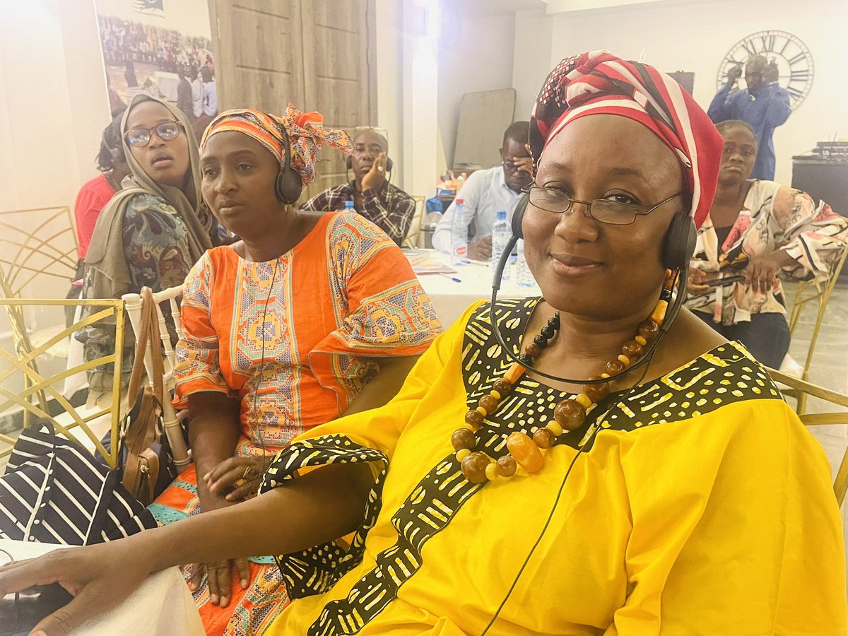 Radioenvironne1's tweet photo. Guinée : Poursuite à Conakry de « la réunion stratégique de la campagne sur les réparations ciblants la Banque Africaine de Développement BAD ».Une dizaine de pays africains dont le Mali, le Gabon, le Cameroun et la Guinée sont représentés. #CADTM #Afrique https://t.co/lGN4IFF5mi
