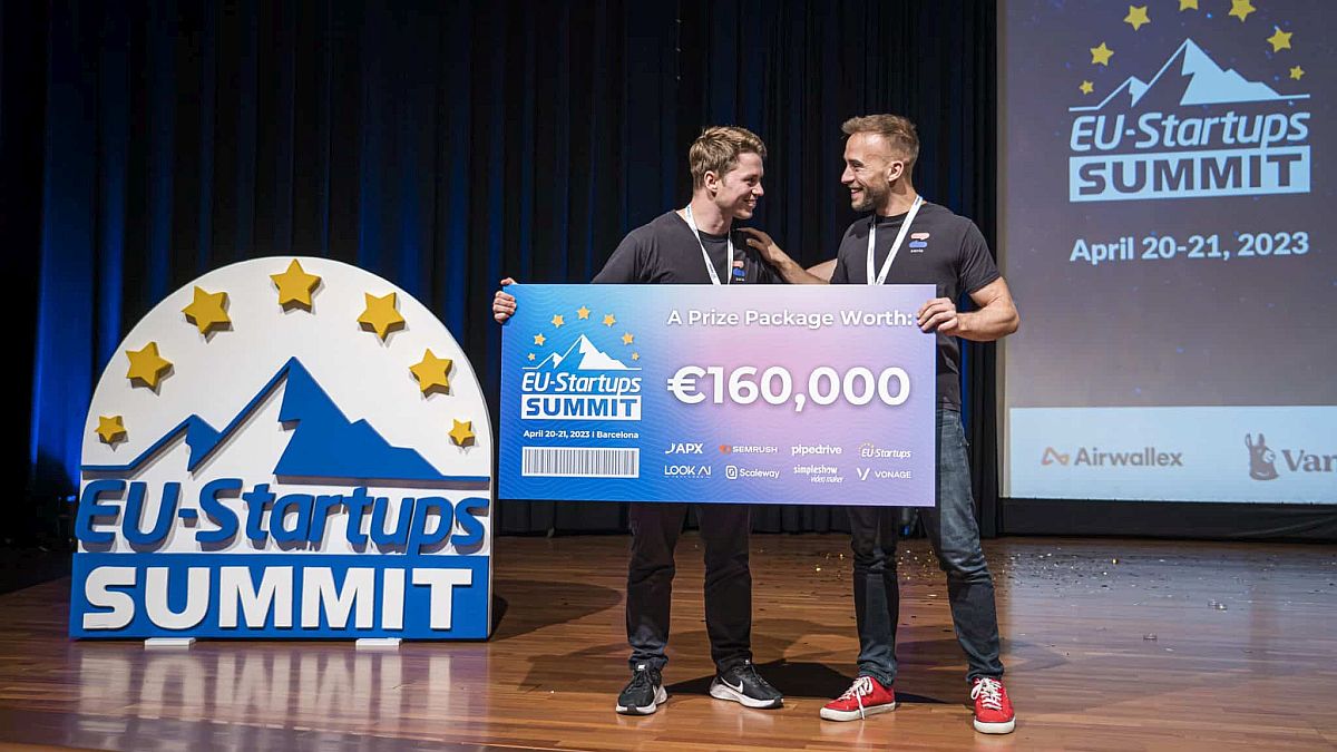 startuptickerCH's tweet photo. Digital well-being solution by #Zario outcompetes 1300 candidates at the EU- Startups Summit pitch competition and wins €160’000 https://t.co/Rpwj3u8fjA https://t.co/4KEqFWL3eT