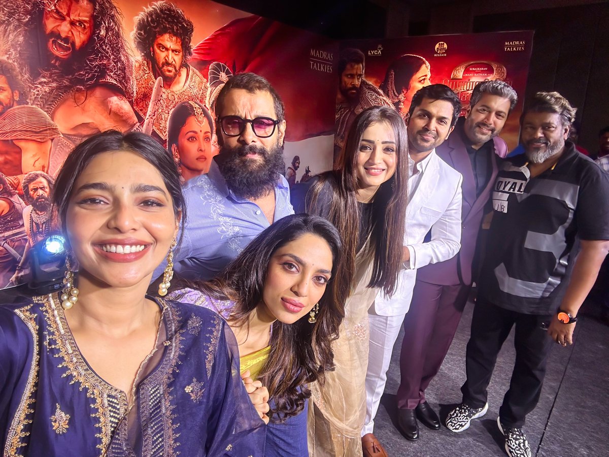 MadrasTalkies_'s tweet photo. Stills from today's event!

#PS2 in cinemas worldwide from tomorrow!

#CholaTour #CholasAreBack 
#PS2 #PonniyinSelvan2 #ManiRatnam @arrahman  @RedGiantMovies_ @Tipsofficial @tipsmusicsouth @IMAX @primevideoIN @SunTV #PenMarudhar @SVC_official @GokulamMovies @film_dn_

🌟 @chiyaan @actor_jayamravi @Karthi_Offl #AishwaryaRaiBachchan @trishtrashers #AishwaryaLekshmi #SobhitaDhulipala @rparthiepan