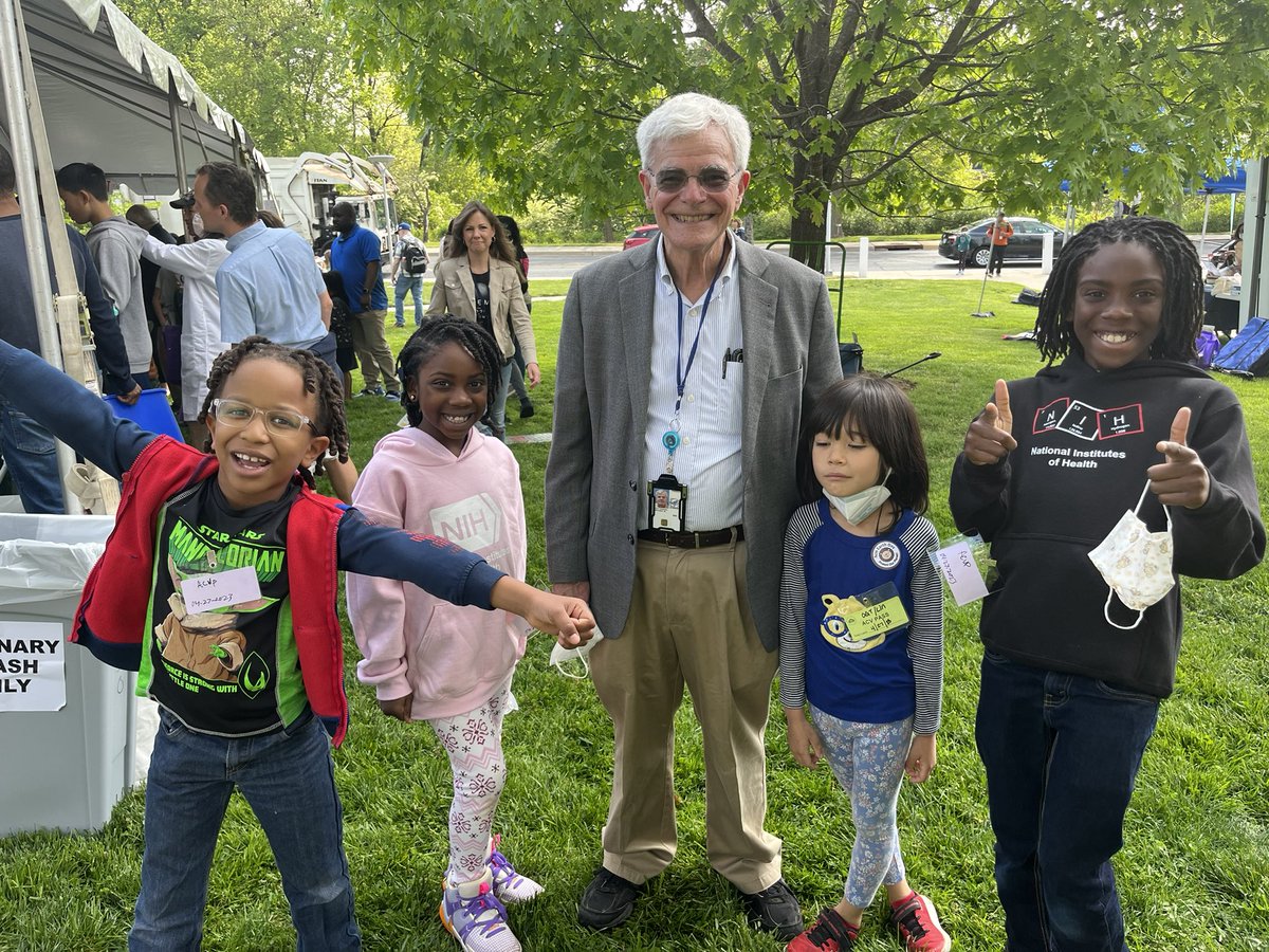 DrSadhanaJ's tweet image. Having fun with my kids today @NIH @IRPatNIH 📚 #TakeYourChildToWorkDay  #TYCTWD #NCIFuture #MyNIHDay @NCIResearchCtr @NIH_OITE @NINDSnews #WomenInMedicine #WomenInSTEM @NCI_CCR_PedOnc