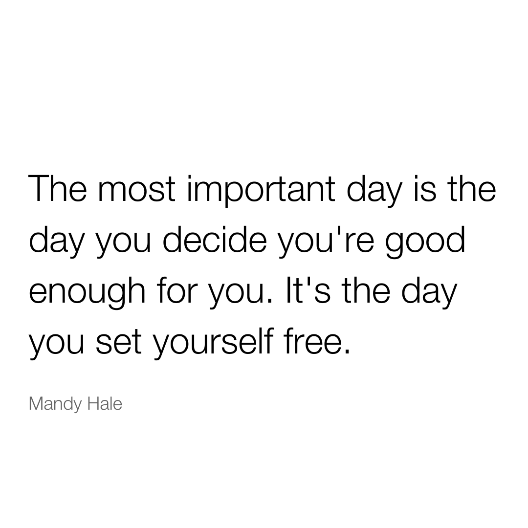 LewisHowes's tweet image. Drop a YES if you’re ready to decide 🧡

We spend so much time and mental energy wasting it on telling ourselves we’re not good enough. How about flipping the script?

The Greatness Mindset can help you start loving yourself today. 🙏 lewishowes.com/tgmatw