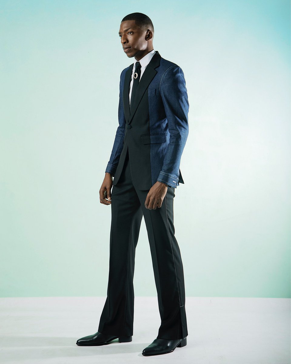 Temitayonathan's tweet photo. FW23 
Which look is your favorite ?🤔

Photographed by @chuojekwe 
Styled by @Magpayne2 
Model @shamzgaruba 

Please share 🙏🏾🧎🏾‍♂️ https://t.co/ki4m9iK56r