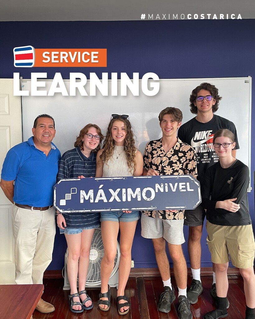 maximoabroad's tweet photo. A special shout-out to this incredible group of students from South Hadley High School! These adventurous teens recently completed a week of service learning, Spanish immersion, and travel at #MaximoCostaRica. 🇨🇷🤙
In San Jose, they volunteered at a construction project, digg… https://t.co/17w3QqiU2P