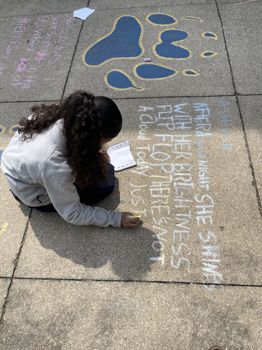 As we culminate the end of National Poetry Month, our 6th graders celebrate Poem In Your Pocket Day by composing their poetry outdoors on this beautiful day. ⁦<a href="/pgcps/">PGCPS</a>⁩ ⁦<a href="/bkbornjabredap/">AP Grant</a>⁩ <a href="/PGCPSK5RELA/">PGCPSK5RELA</a>⁩ ⁦<a href="/ProudIDShields6/">The Sensational Cluster 6!</a>⁩ #poetrymonth