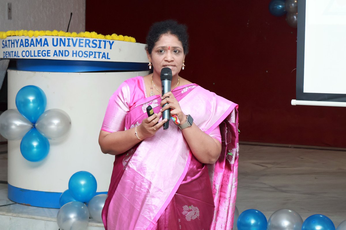 oralmedicinesdc's tweet image. Our beloved HOD (Admin) Dr. T.N. Umamaheswari delivered a guest lecture on &quot;ORAL CAVITY- AN INDICATOR FOR DIAGNOSING SYSTEMIC DISEASES&quot; at SCOPE 2023 organized by Sathyabama Dental College, Chennai💯on 27/04/2023 #invitedlecture #guestspeaker  #saveetha_omed  #oralmedicinesdc
