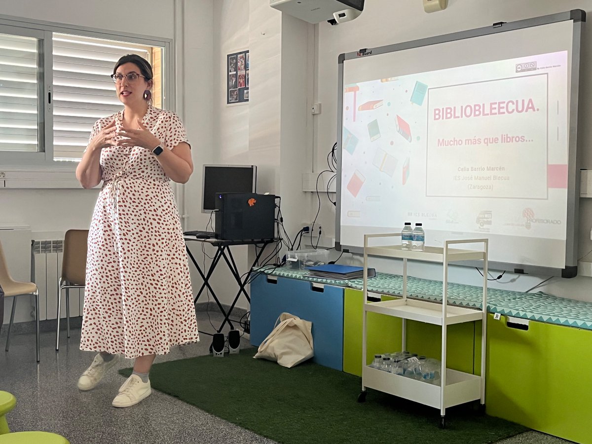 Hoy, Bibliotecas escolares en ruta tiene parada en el CEIP Agustina de Aragón. Comenzamos con <a href="/amans_amantis/">aytararaloca</a> de <a href="/ble_cua/">BiblioBleCua</a> 📚 <a href="/dgafprofesorado/">F. Prof. Aragón</a> <a href="/C_Comunicativa/">COMPETENCIA COMUNICATIVA</a>