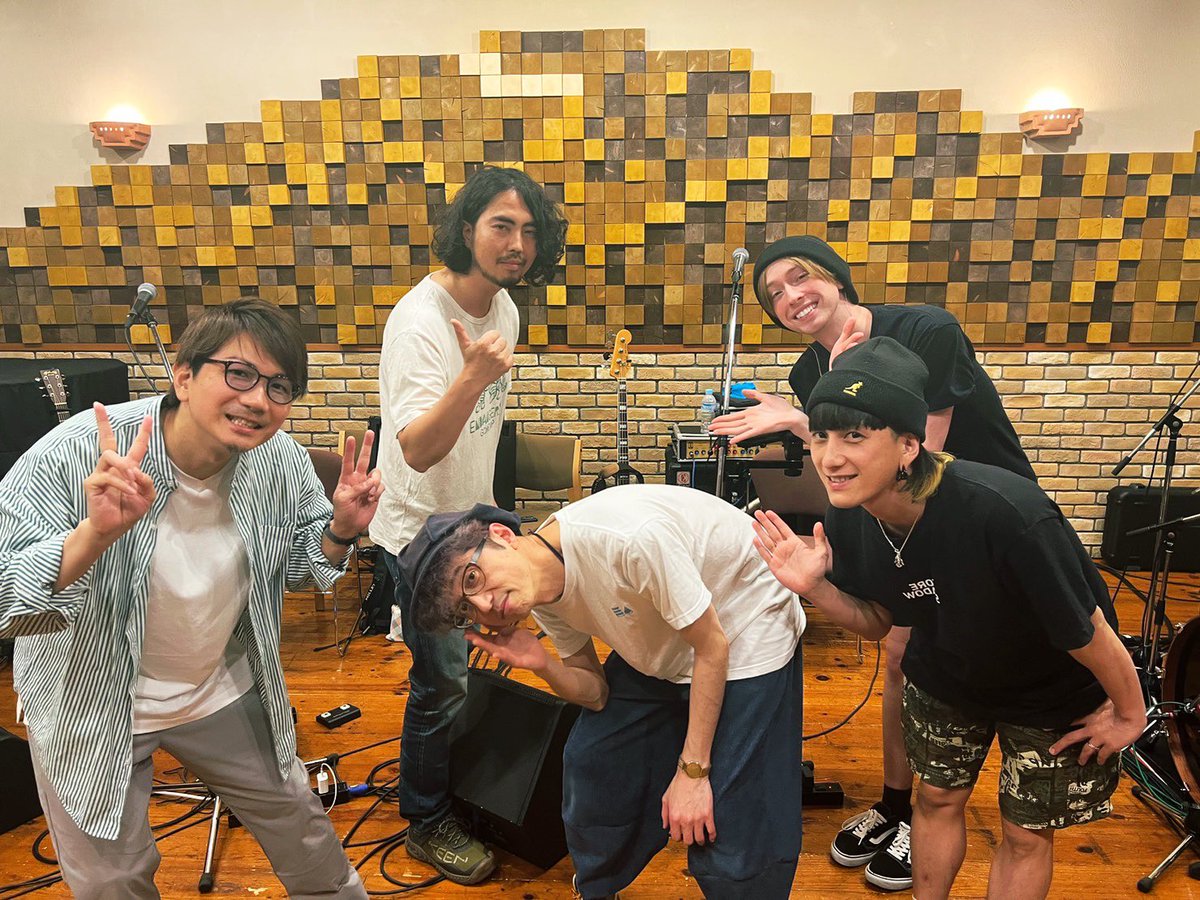 nosukedrummer's tweet photo. リハーサル終了!
4/29ニコラス・エドワーズ「Back to Basics Vol. 8 FIRST SKY 2021~2023」
また @nyk_jpn 君とセッションできるのが楽しみです🙌
羽田TIAT SKY HALLにてお待ちしております🙇
#ニコラス・エドワーズ #backtobasics #BTB8
#canopus #canopusdrums
#sabian #sabiancymbals https://t.co/e4FhdWIvvv