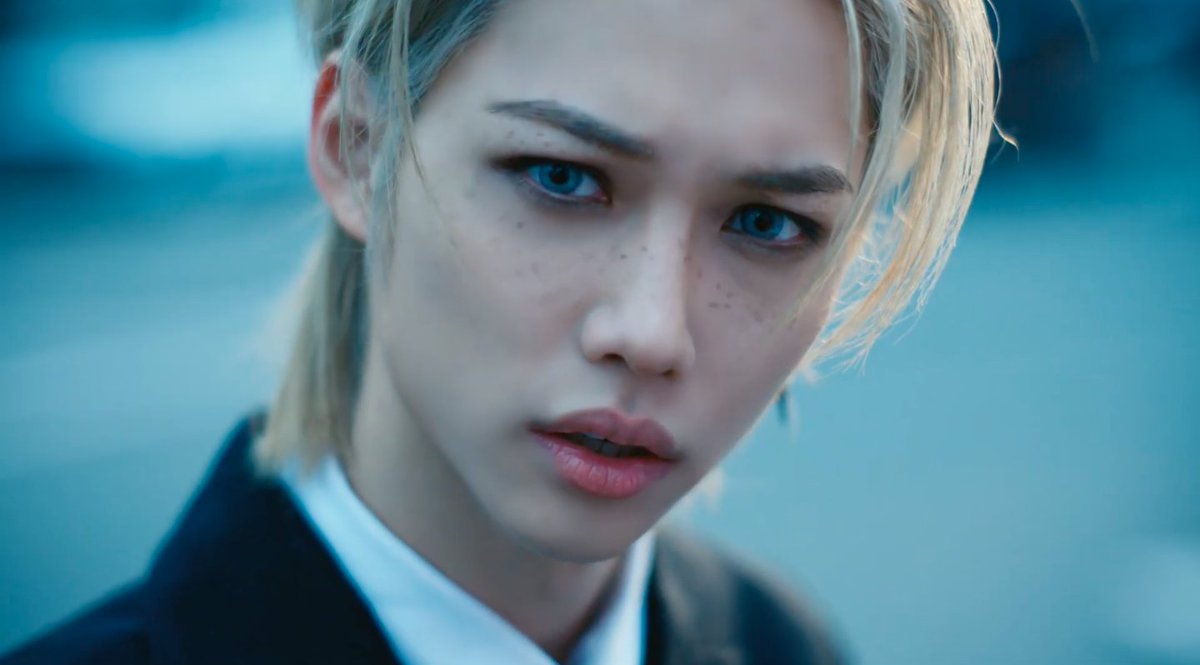 skzshots's tweet photo. "★★★★★ (5-STAR)" ㅡ FELIX https://t.co/ktTESqExMM