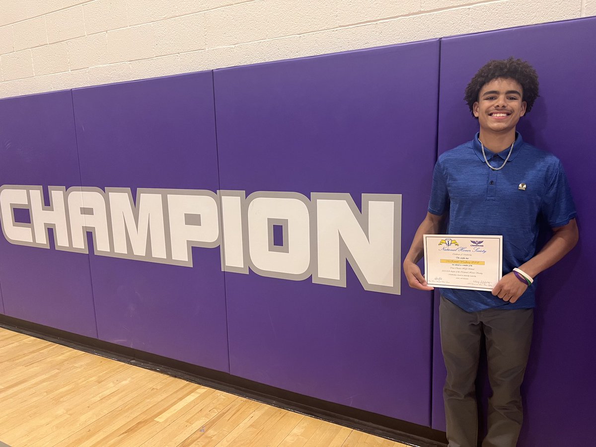 I have now been inducted into the National Honors Society. I am exited for this great opportunity to help my community. @FootballCesar @CMann90 <a href="/encinoman04/">William Chipley</a>