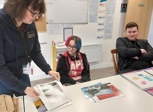 brogdalecic's tweet photo. Learners at The Nook had a visit from LS Images who shared about her work, and creative journey! We loved getting to see some of her work.  It was extremely interesting and inspiring.  She can be found on Facebook or contacted by emailing enquiries@lsimagesphotography.co.uk https://t.co/WVSOJghNwl