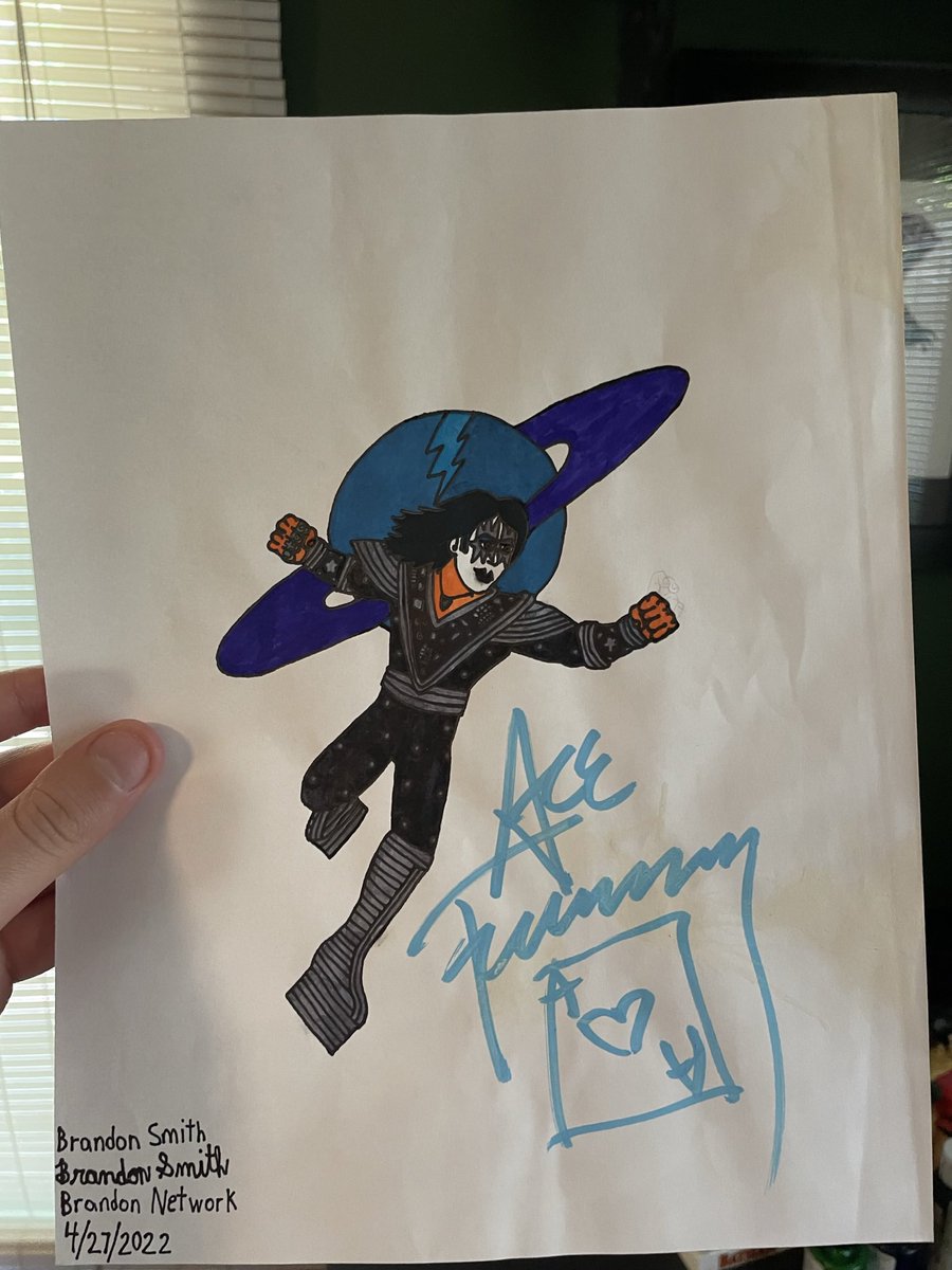 BrandonTheSonic's tweet photo. Happy birthday Ace Frehley, the original Space Man, the first lead guitarist of Kiss.
Nice meeting you back at Creature Fest, enjoy 72 years.
Numbers @ace_frehley #kiss #spaceman #2000man #happybirthday https://t.co/YJ9TSxbZWt