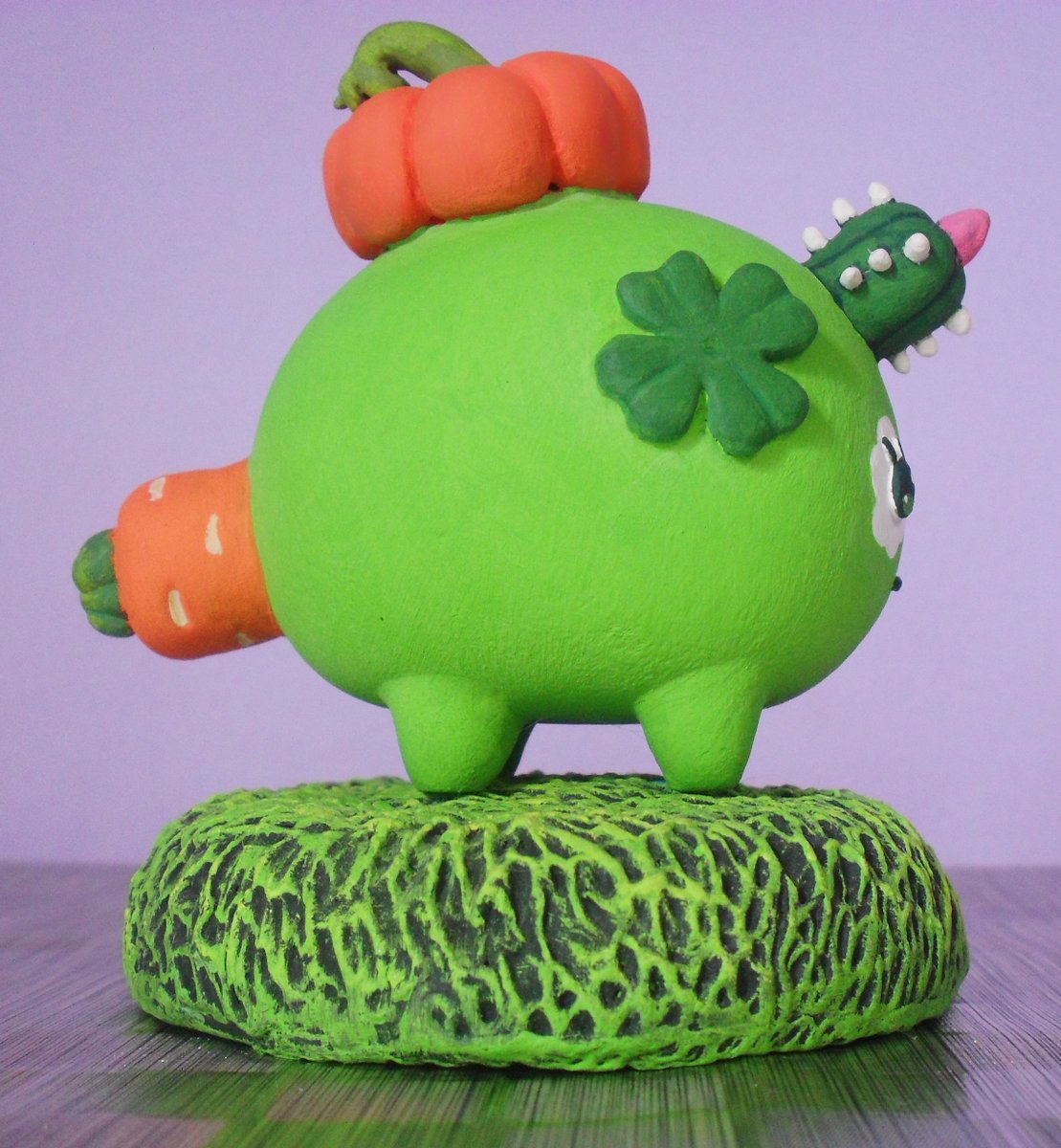 UivoLupino's tweet photo. Todo mundo já teve ou tem uma Planta de Abobora e Cactos na equipe e agora ela também faz parte da nossa coleção. 🍀

🖌Aceitamos encomendas personalizadas.

@AxieInfinityBR_ 
#axieinfinity #axie #axieinfinitybrasil #art #escultura #figureaction #biscuit https://t.co/YfjvFYnjeV