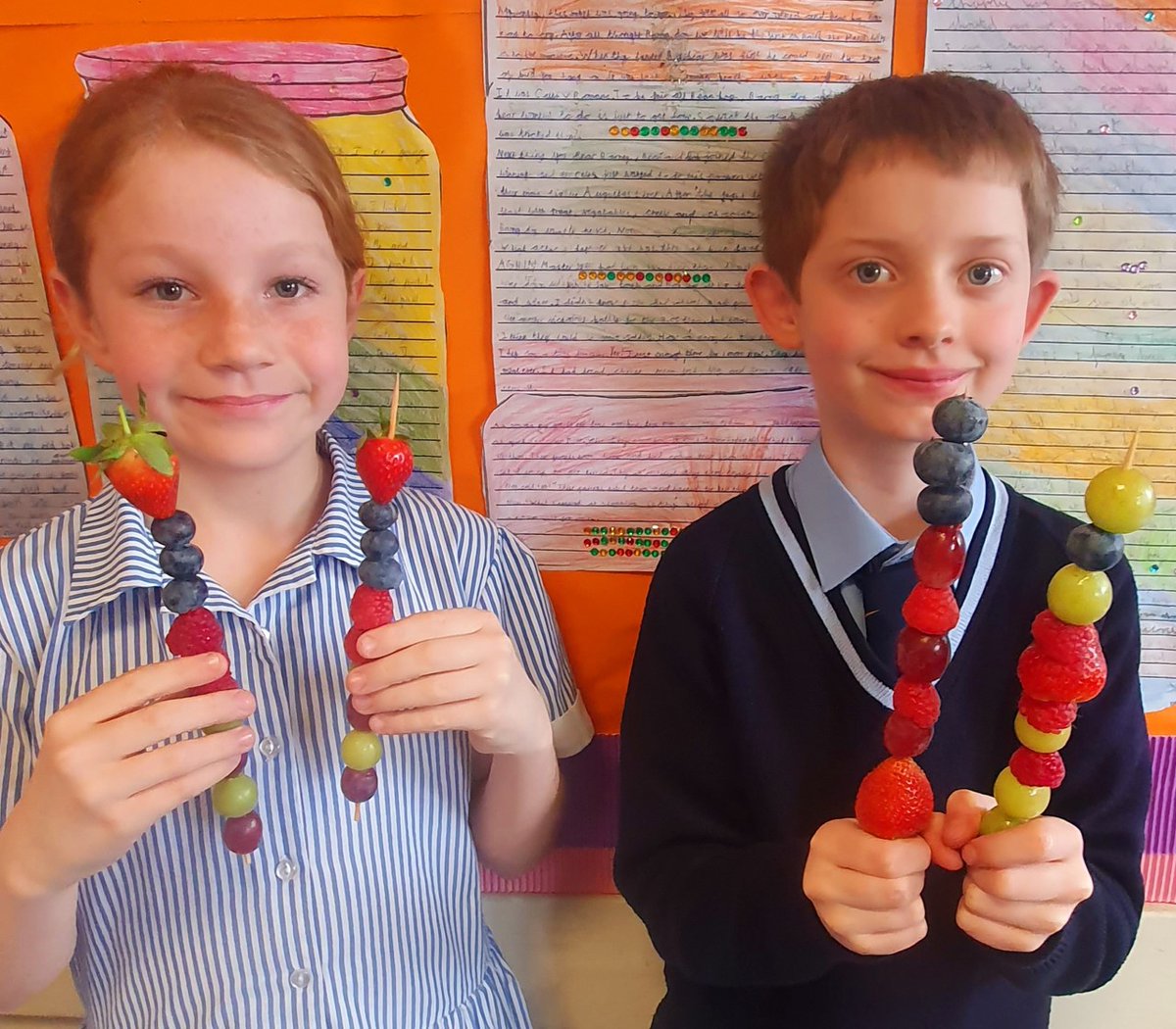Sustainability was today's theme in #GoodFoodWeek: Junior pupils made healthy fruit kebabs &amp; continued to reduce lunch food waste; @devilskitchen23 &amp; Eat Curious offered plant-based tastings at lunch &amp; nutritionist Olivia Booker @Thomas_Franks_ talked about the future of food.