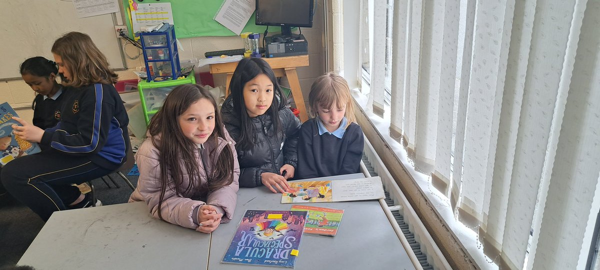 SaintThomasSNS's tweet photo. Room 9 loved doing Reading Buddies with the senior infants in the Junior School. We are enjoying all of the fun activities planned for Book Week #LiteracyIsFun https://t.co/ZhUiZxSi0L