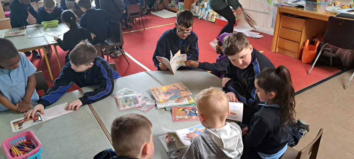 SaintThomasSNS's tweet photo. Room 9 loved doing Reading Buddies with the senior infants in the Junior School. We are enjoying all of the fun activities planned for Book Week #LiteracyIsFun https://t.co/ZhUiZxSi0L