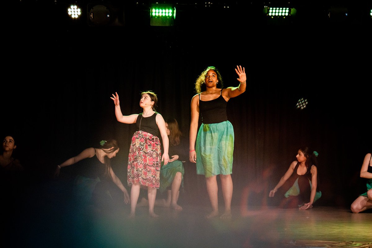 FHSBristol's tweet photo. Fairfield's awe inspiring 'Night at the Musicals' wows its audience with energy, talent &amp; finesse. See https://t.co/SwHVfsOhbh @FHS_PArts @TheFHSPrincipal @BristolEdu @bristolmum @bishmatters @LockleazeHub https://t.co/3Jo3Zfbrxj