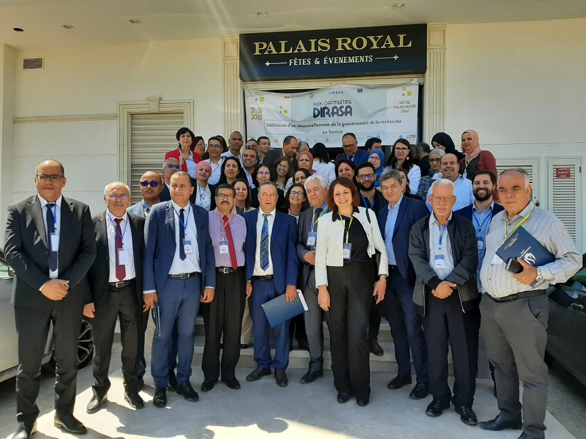 #démocratie, #cohérence dans le système national, #efficacité, #organisation . Quatre dimensions à travailler pour l'avenir de la #recherchescientifique en #Tunisie. 13 universités, le ministère de l'enseignement supérieur et l'ANPR travaillent ensemble dans le projet DIRASA