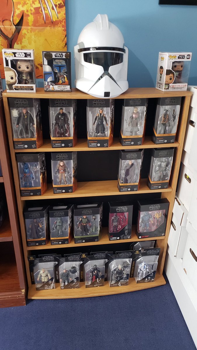 comics_chasing's tweet image. How it started vs how its going #comicslife #comicbook #nerdcave