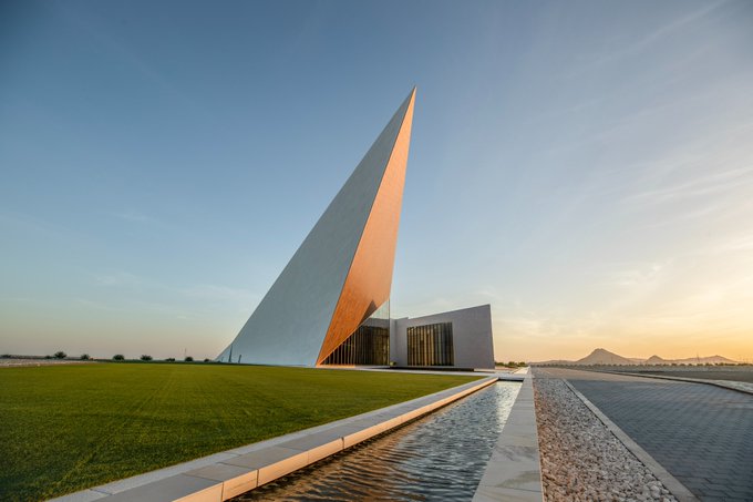 شارك معنا في مسابقة #عُمان_المستقبل وأربح جائزة نقدية بقيمة (١٠٠) ريال عماني. 💵💰
شارك في هاشتاق #إنجازات_عمانية بصور وأخبار متنوعة لإنجازات تحققت خلال السنوات الثلاث الأخيرة.
شروط المسابقة:

♻️ إعادة التغريد 
❤️ التفضيل
✅ متابعة الحساب