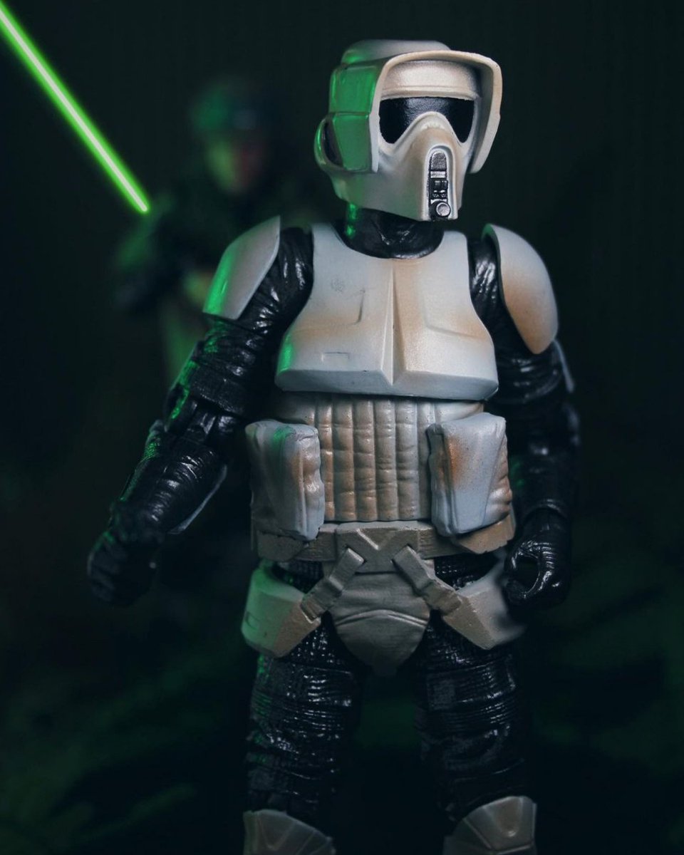 Imagine being a Biker Scout for the empire. 🤔⁣
Piloting speeder bikes through the forests of Endor, The wind in your face, the trees... in your face 😬💥⁣
⁣
Grab The Black Series figures at Zavvi!⁣
⁣
<a href="/dan/">dan</a>.of.action⁣
.⁣
#starwars #blackseries #bikerscout #returnofthejedi