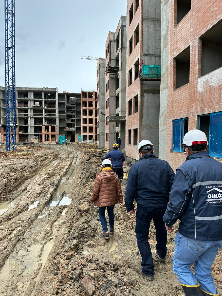 Supersubsidio's tweet photo. #ProyectosSupersubsidio #AestaHora hacemos seguimiento al proyecto de vivienda de @Colsubsidio_Ofi , Bosque de Arrayán, en Tocancipá. Se invierten $45.500 millones del #FOVIS para 528 aptos de interés social. Se benefician 371 afiliados categoría A y 44 categoría B. https://t.co/2XhZlah3zq