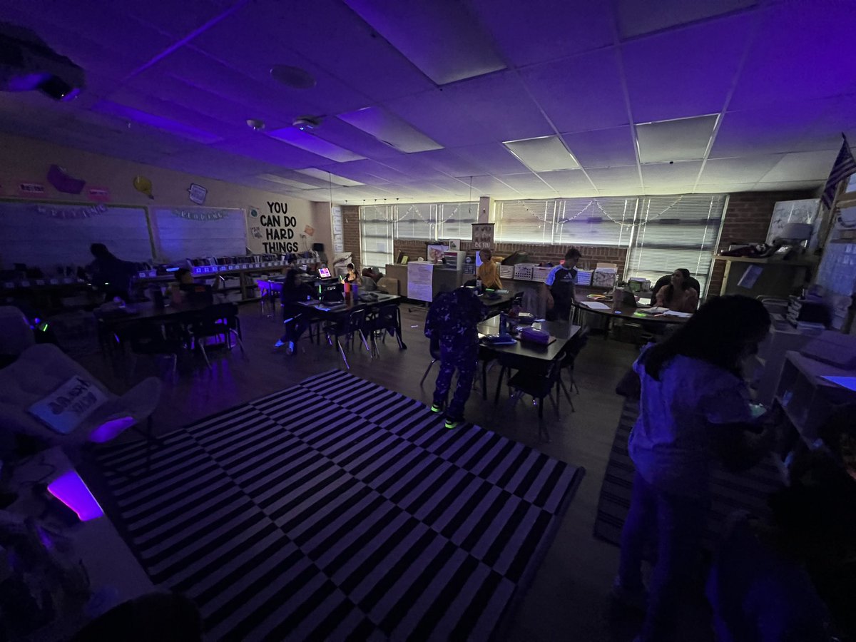 Ashley Rideout tweet media