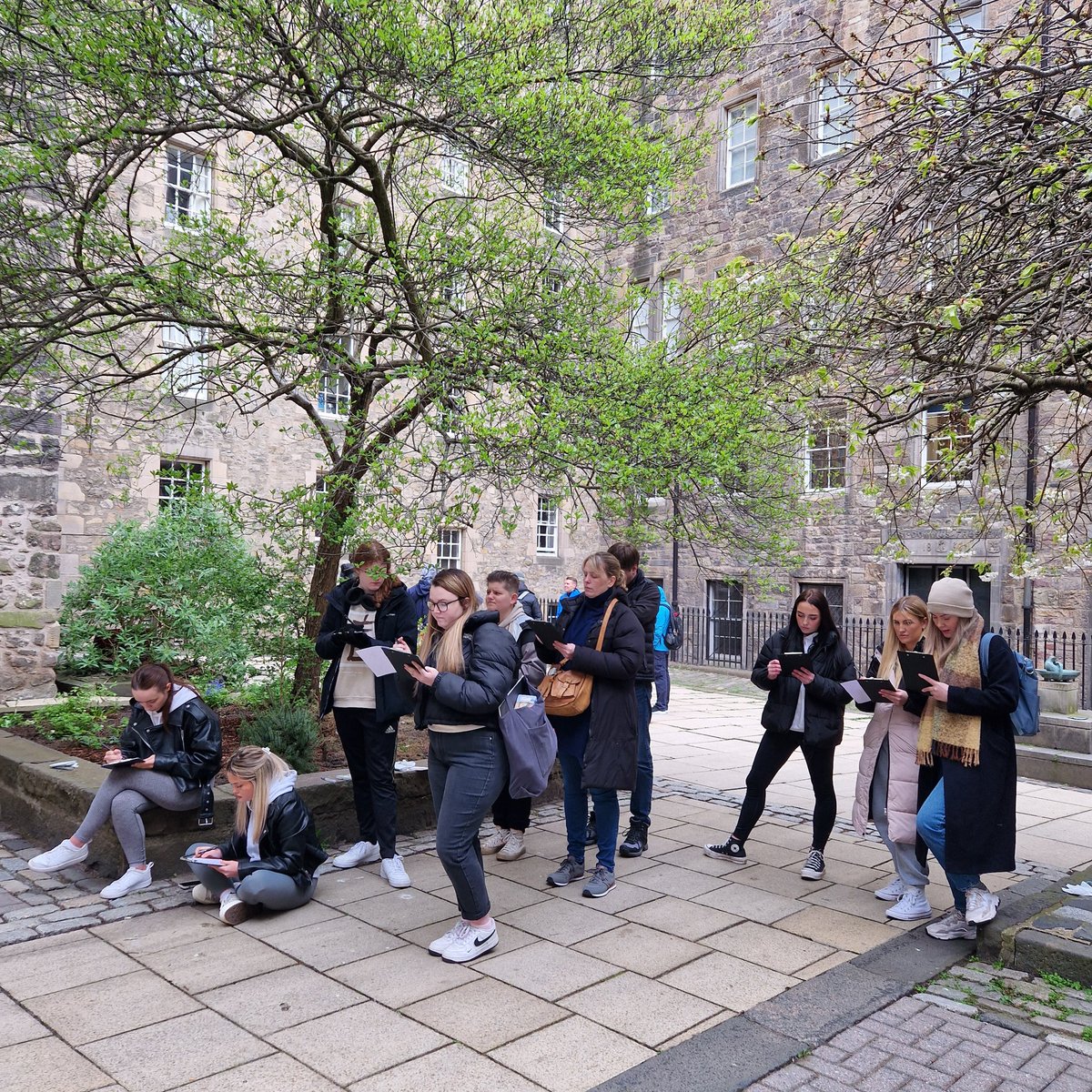 BuiltFife's tweet photo. What a fantastic morning our @fifecollege NC Architecture & Interior Design students had with @edinsketcher developing their sketching skills in Edinburgh's beautiful old town! #locationdrawing #watercolour #stjamesclose https://t.co/bgLygOtkYV