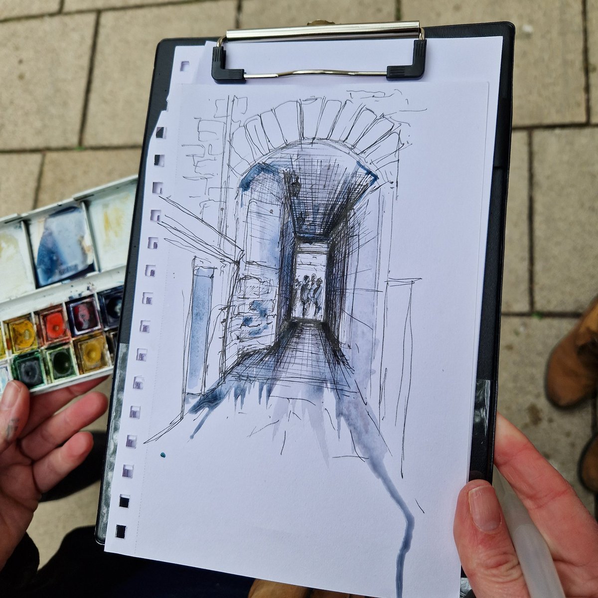 BuiltFife's tweet photo. What a fantastic morning our @fifecollege NC Architecture & Interior Design students had with @edinsketcher developing their sketching skills in Edinburgh's beautiful old town! #locationdrawing #watercolour #stjamesclose https://t.co/bgLygOtkYV