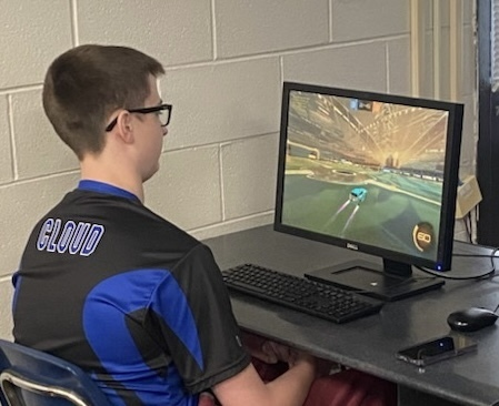 LWEGriffins's tweet photo. Congrats LWE Rocket League for advancing to the IHSA E-Sports State @ Evergreen Park HS Sat. 4/29.
Jacob Hartman (Haart), Colin Keener (Cloud) & Elisha Adams (Alincy) qualified for state in a highly competitive sectional. Big opportunities await the future of LWE esports. https://t.co/n1bs9cEy4p