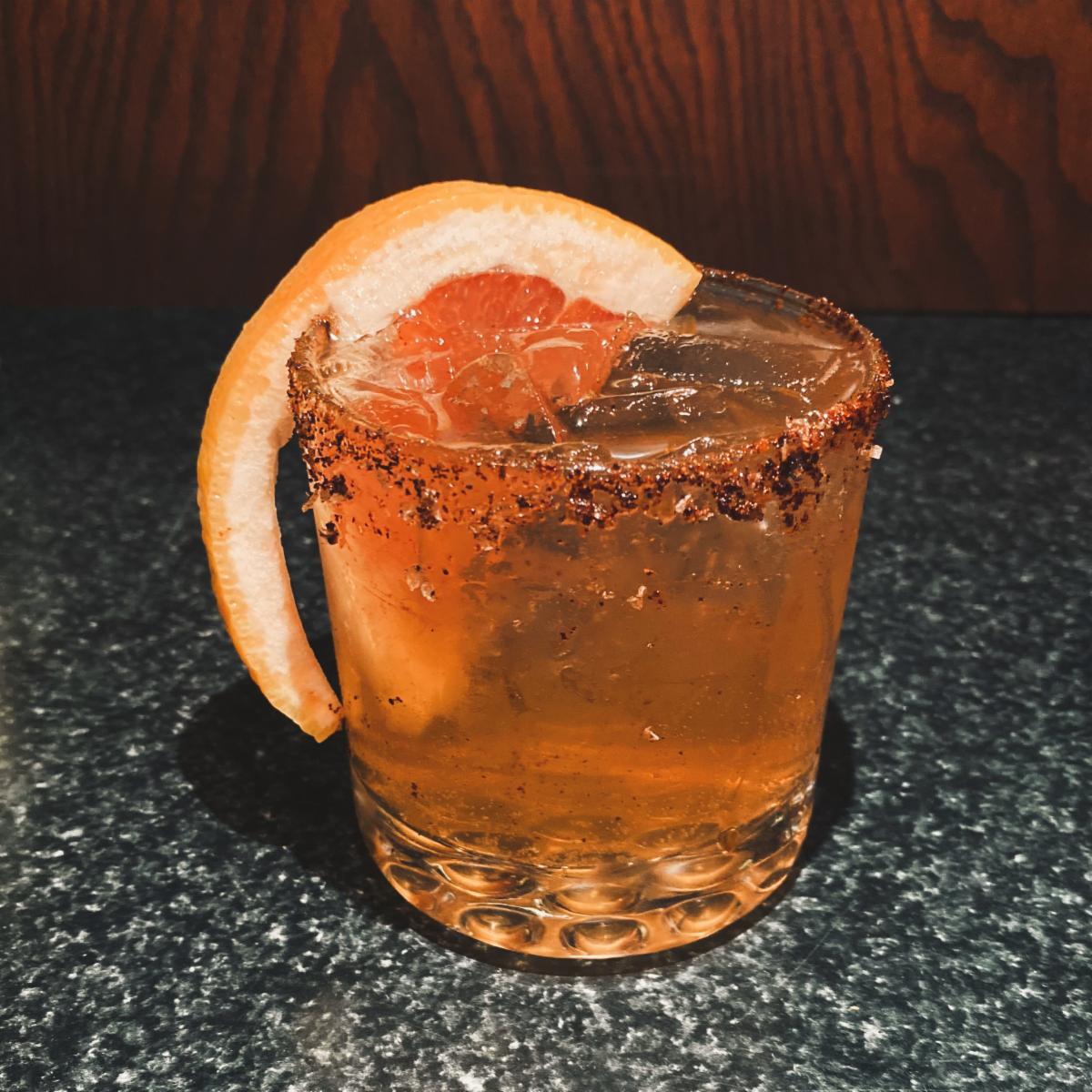 PuffsnStuff's tweet photo. Join us for #CincodeMayo 🌵 celebrations at our The Galleria of Mt. Lebanon location, and enjoy our #CincodeMayo2023 specialty #MezcalCocktails and #CincoroTequilaCocktails, including #SmokeyPinkPaloma and #TequilaHoneyBee 😍 https://t.co/F9xHe3tOxk