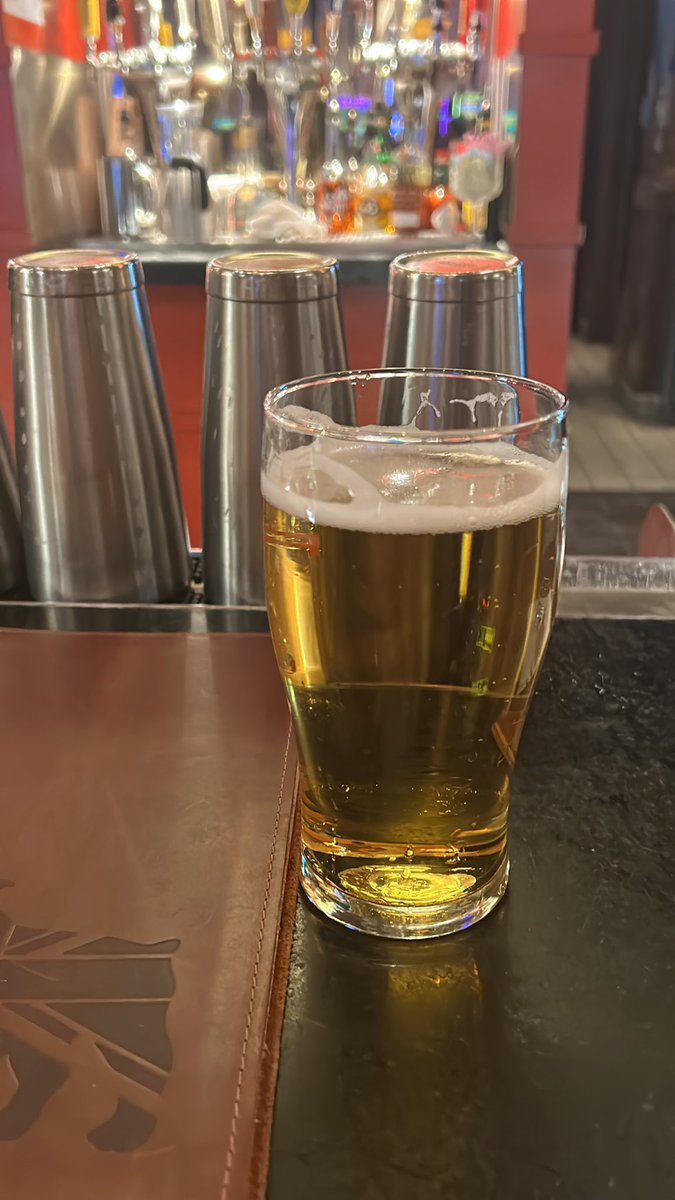 heatdaddy69420's tweet photo. The libs are absolutely furious that I’m enjoying an ice cold BEER https://t.co/J8Evn3AUhx