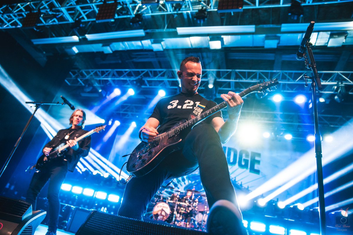 RedHareImages's tweet photo. Four of the most impressively talented musicians in the industry today. @alterbridge on their Pawns &amp; Kings Tour at @HOBAnaheim 
Shot for @hunnypotlive https://t.co/fdLkbOOFbM