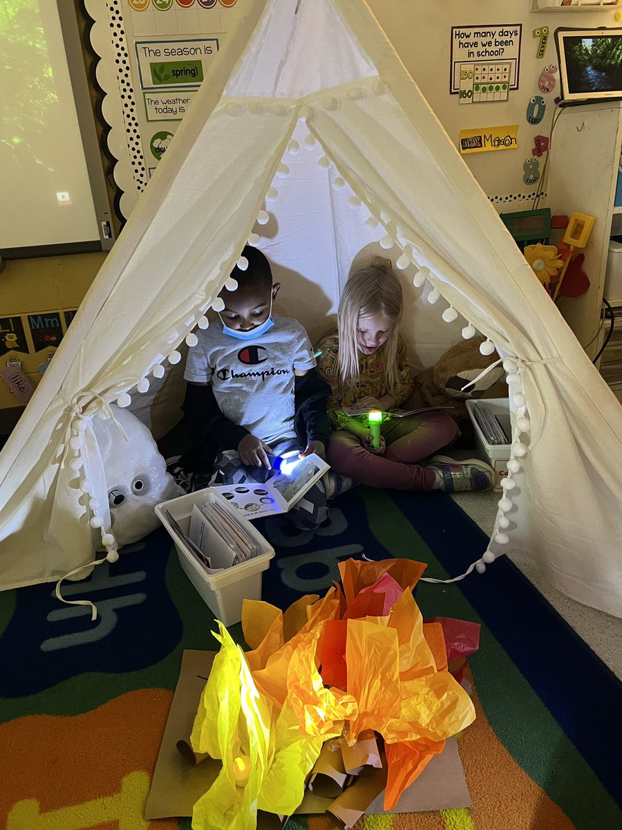 CockrellKinders's tweet photo. “Cc” is for “Camp Read A Lot”. We had fun reading with flashlights, working as groups to make pretend campfires, and having a special S’more snack! https://t.co/vQ6GG6Dsj1