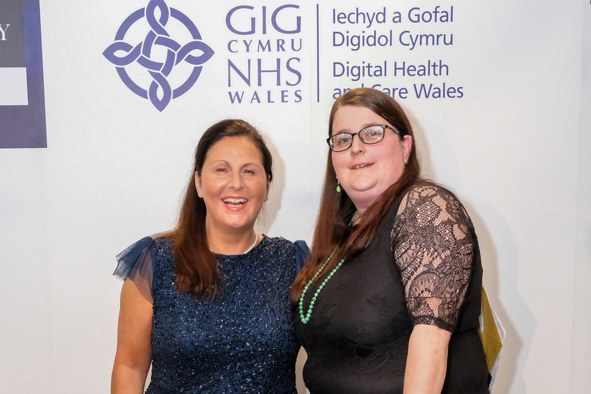 DHCWales's tweet photo. And the Rising Star Award goes to…Amy Vaughan-Thomas.
 
Amy joined the team 12 months ago and is making a huge contribution. She's positive, honest and respected by all. Amy challenges others thinking, shares her experience freely and learns from the group.
 
#DHCWStaffAwards https://t.co/CSrdsaiaM5
