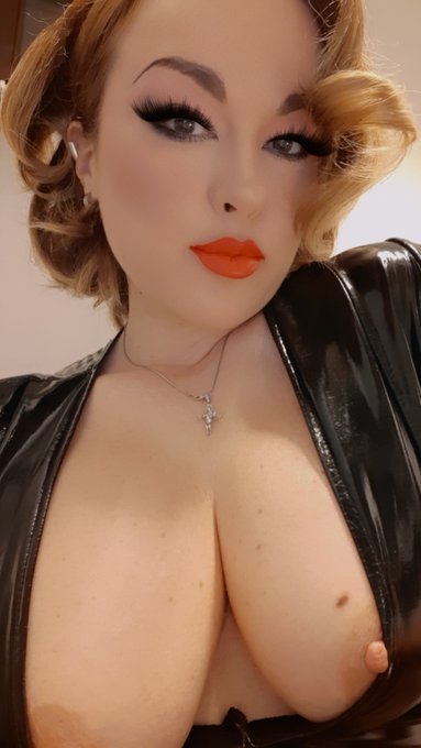 ON https://t.co/hYk9WalAYs<a href="/tag/latex"class="tags"><span>#latex</span></a><a href="/tag/mistress"class="tags"><span>#mistress</span></a><a href="/tag/worship"class="tags"><span>#worship</span></a>