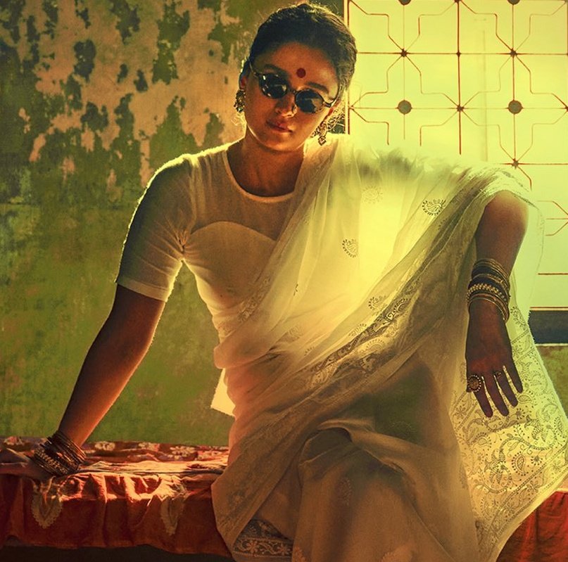 filmfare's tweet photo. Congratulations! 

The Filmfare Award for Best Film goes to #GangubaiKathiawadi at the 68th #HyundaiFilmfareAwards 2023 with #MaharashtraTourism. https://t.co/bpJKuXrCm5