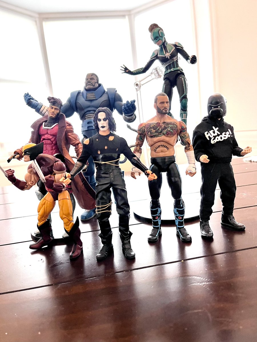 What’s been on my desk. From recent toy reviews to just fun figures I’ve been posing. 

Check out my youtube for the reviews. 

#actionfigures #mezcoone12collective #one12collective 
#marvellegends #diamondselect #systemislandtoys #marvel #aewunrivaled #aewunmatched