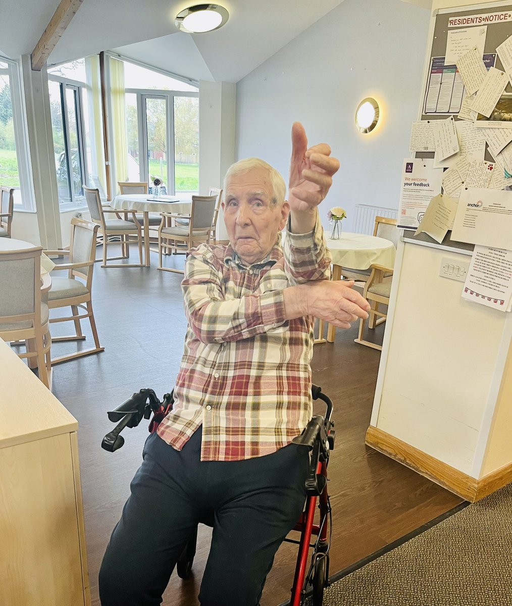 Morning zest with our residents and our care assistant, Lolita. Residents always comment on how much they enjoy doing exercises daily 👍👌❤️
#keepingfit #zest #ThursdayFeeling @Dawson_Lodge @AnchorLaterLife @AnchorJobs @anchorzestwell1 @NAPAlivinglife