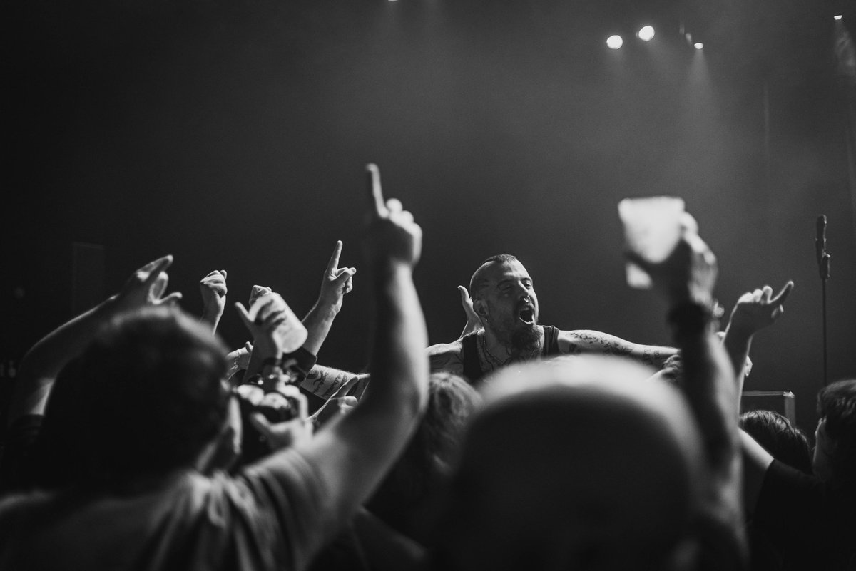 Nos vemos en nada #LLEIDA

Contando las horas...

Entradas:
bit.ly/3oJ5Cnf

Fotón de Juanma Sánchez. 

#RockAndRoll